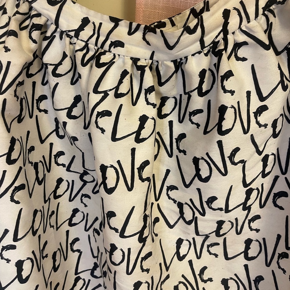 **RARE** Kate Spade ♠️ “Love” skirt - Picture 8 of 8